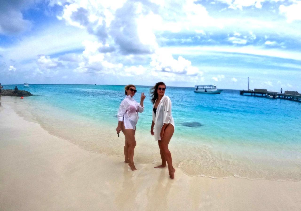 Adroit Beach Inn Guraidhoo  Eksteriør billede