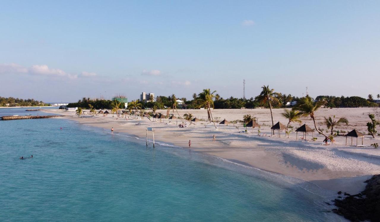 Adroit Beach Inn Guraidhoo  Eksteriør billede
